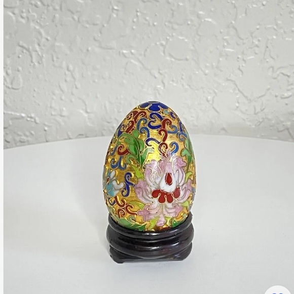 Vintage Cloisonné Egg On Wood Pedestal Floral Enamel w/Gold. - Picture 4 of 5